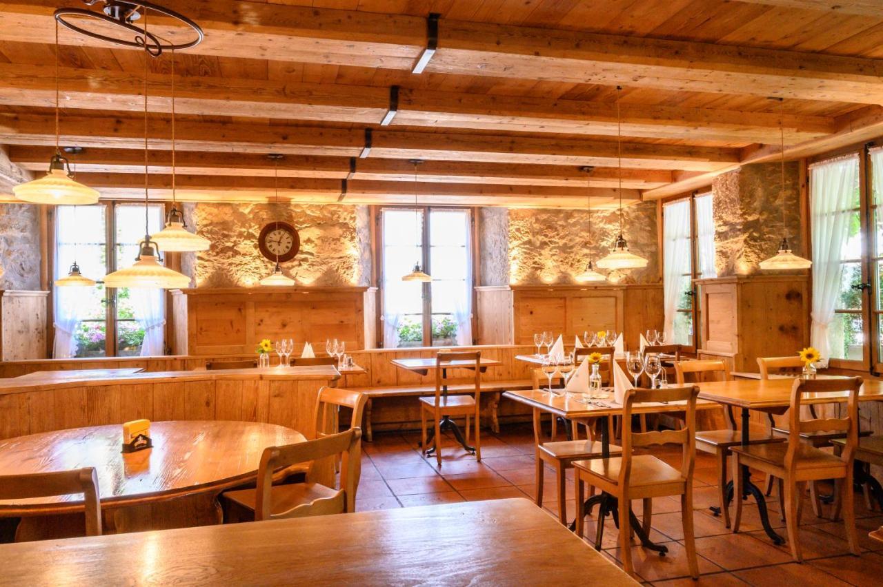 Landgasthof Zu Den Drei Sternen Brunegg Exteriör bild